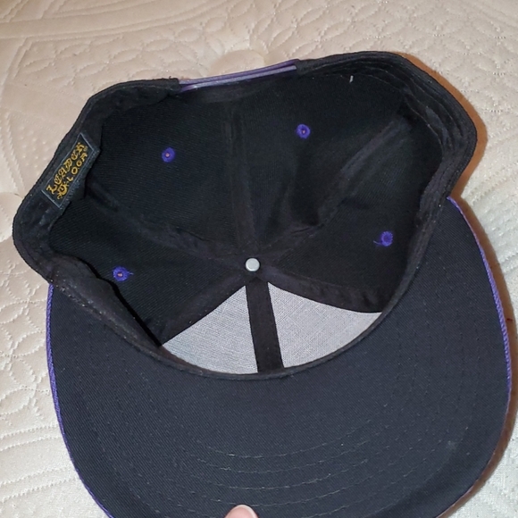 Hat - Picture 2 of 5